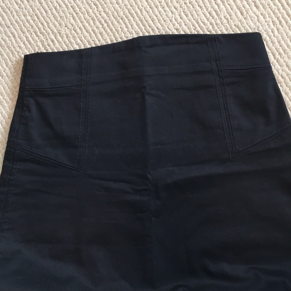 French Connection skirt - Picture 4 of 5